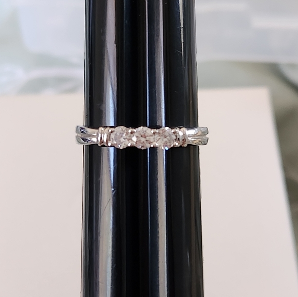 3 Stone Diamonique Band Ring - Picture 6 of 7